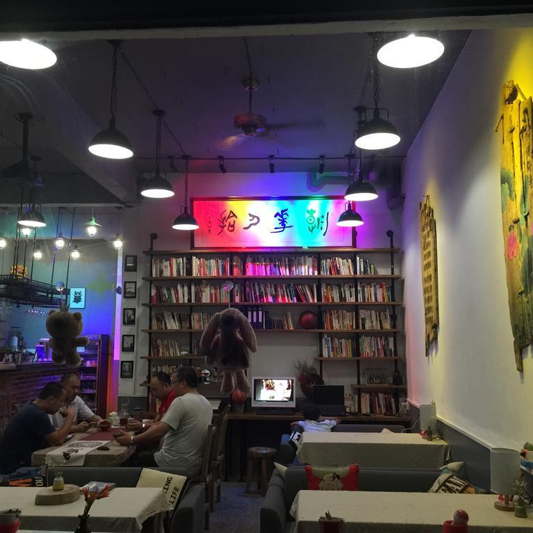 Zhaohuaxishi Youth Hostel กวางโจว ภายนอก รูปภาพ