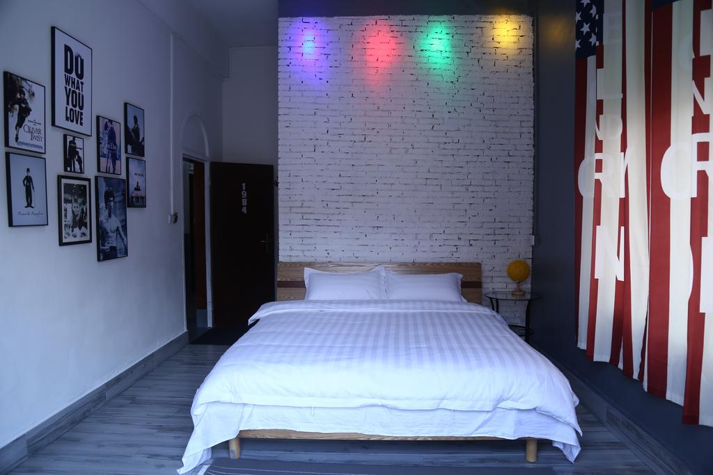Zhaohuaxishi Youth Hostel กวางโจว ภายนอก รูปภาพ