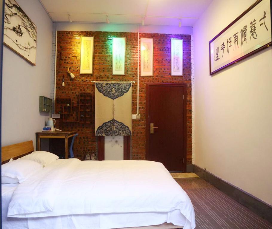 Zhaohuaxishi Youth Hostel กวางโจว ภายนอก รูปภาพ